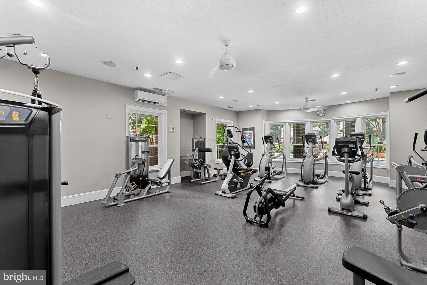 1521 Spring Gate Drive #10406 photo 31