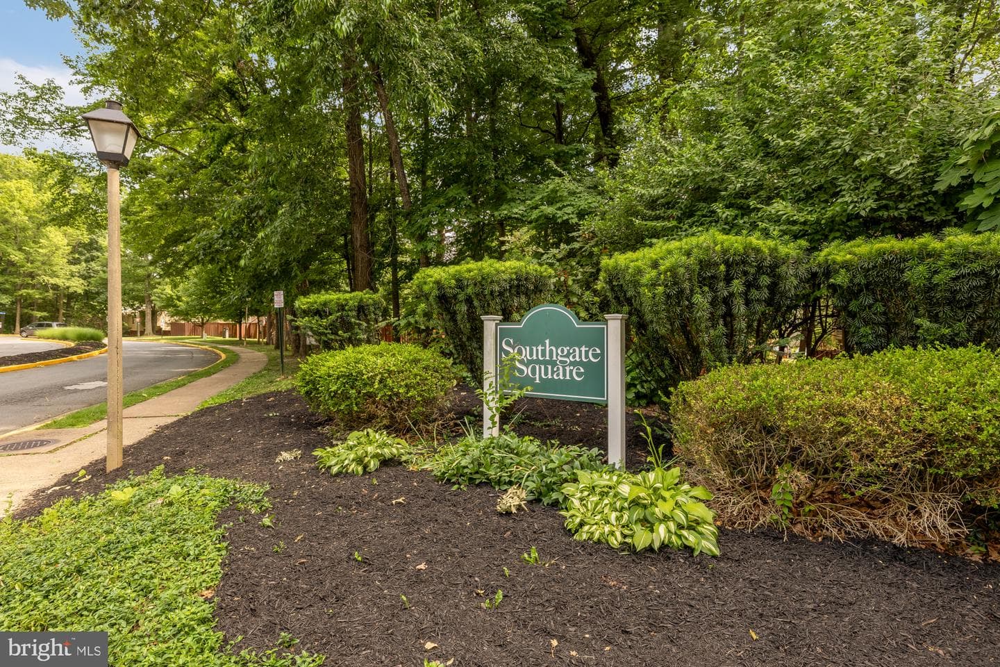 2240 Southgate Square photo 15