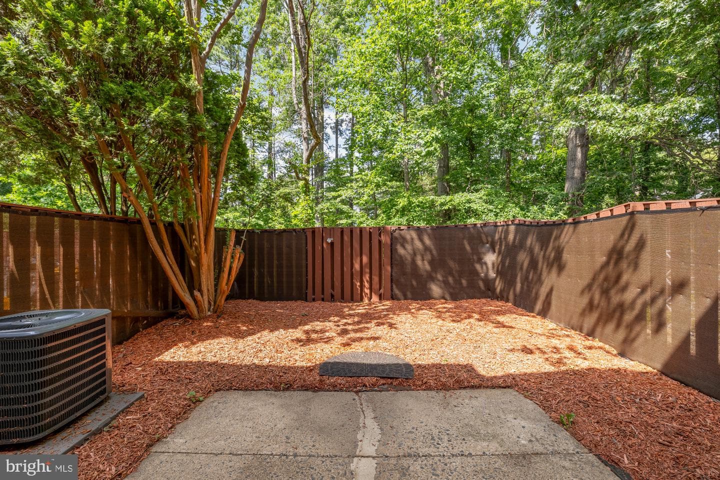 2240 Southgate Square photo 8