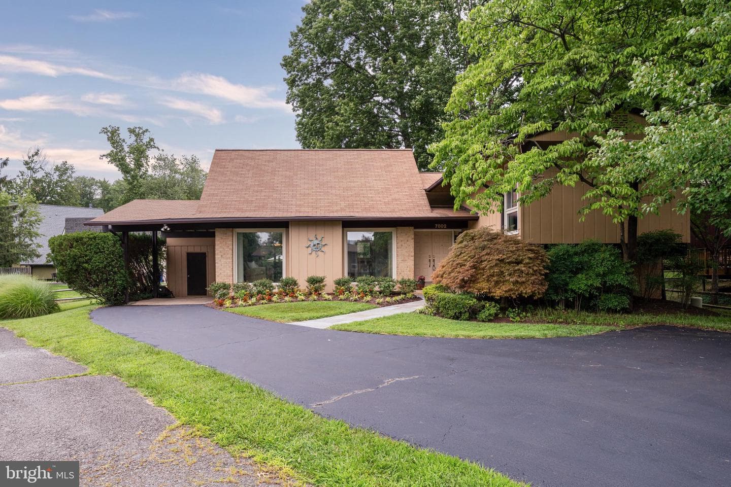 7802 Wincanton Court, Falls Church