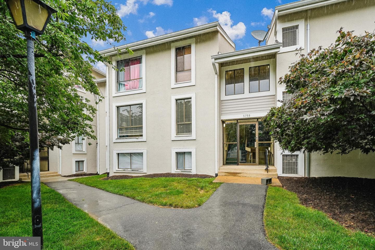 5758 Village Green Drive #d, Alexandria