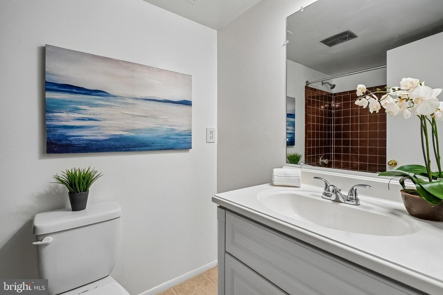 5758 Village Green Drive #d photo 14