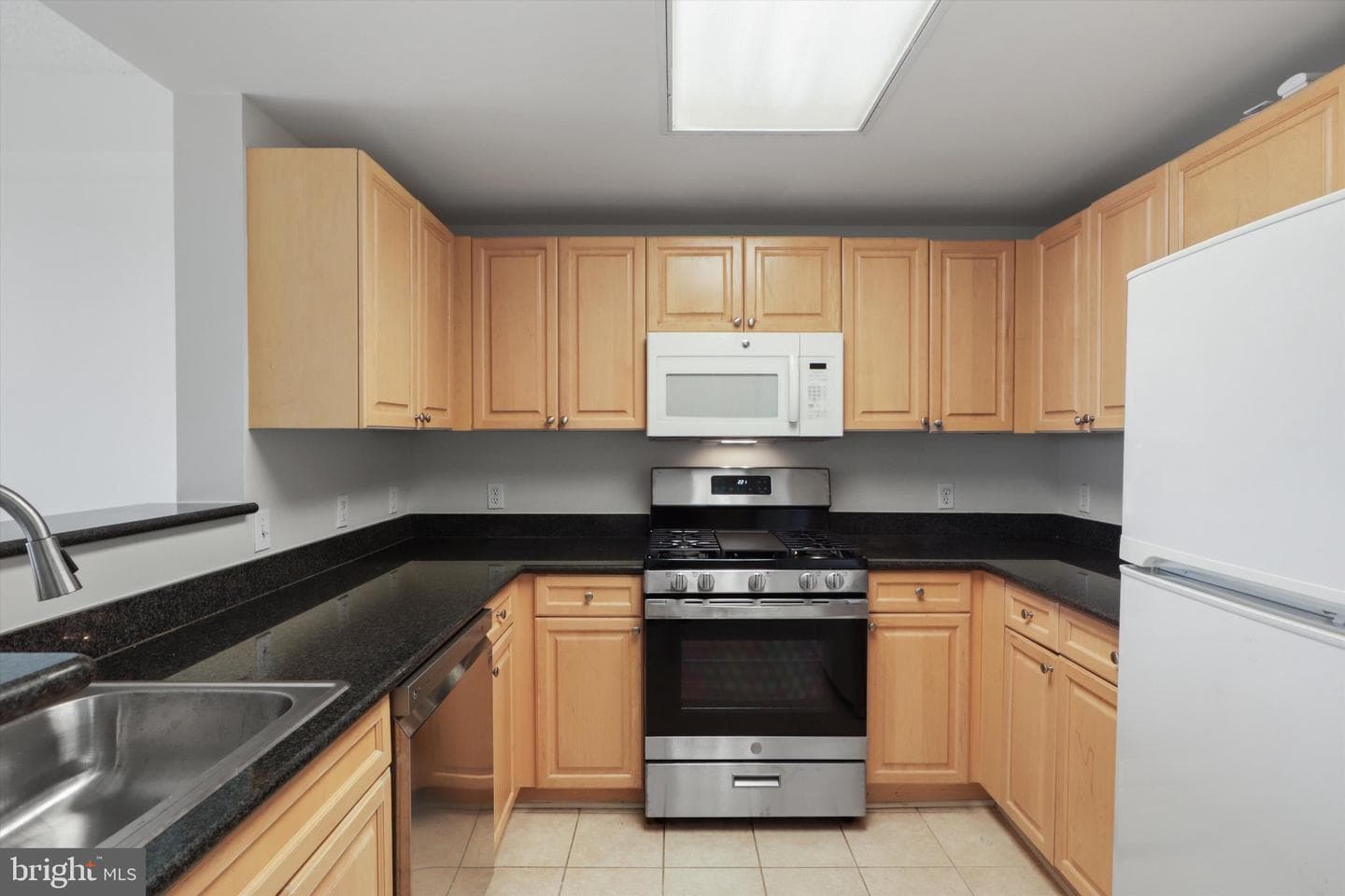 2726 Gallows Road #1506 photo 10