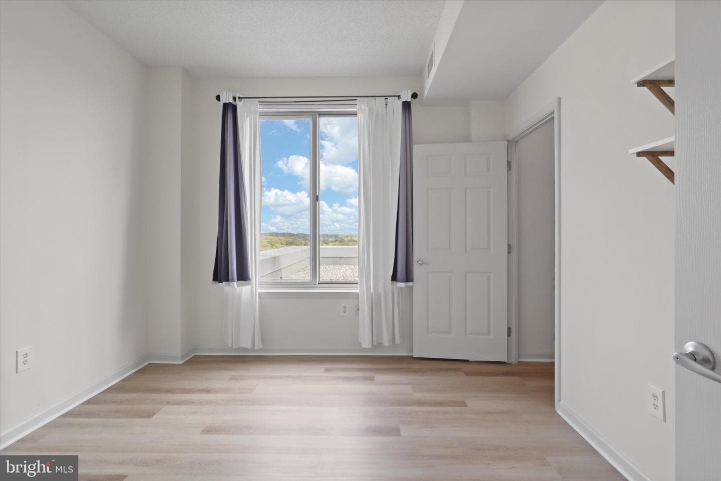 2726 Gallows Road #1506 photo 17
