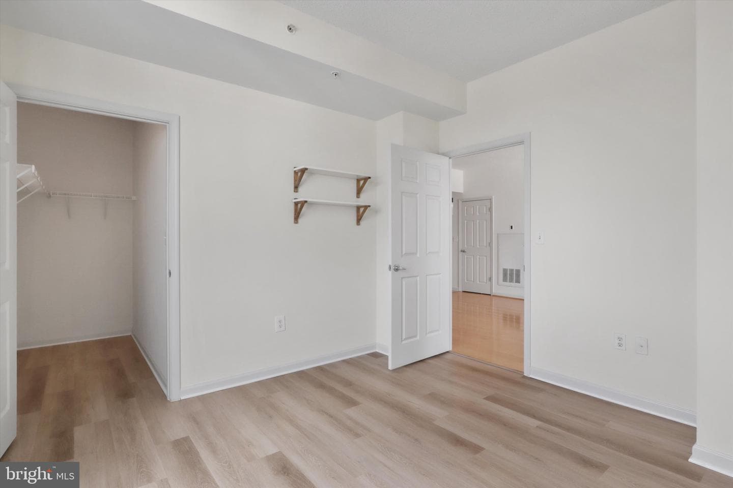 2726 Gallows Road #1506 photo 18