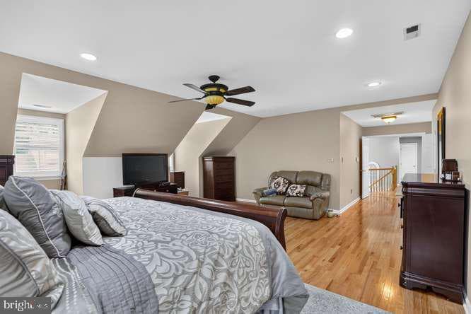 7919 Bracksford Court photo 32