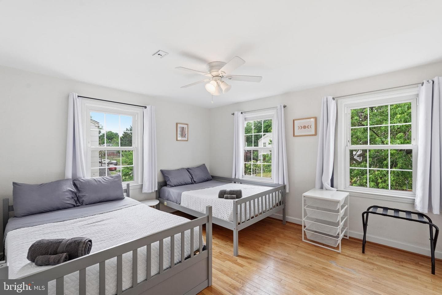 2250 Arlington Terrace photo 12