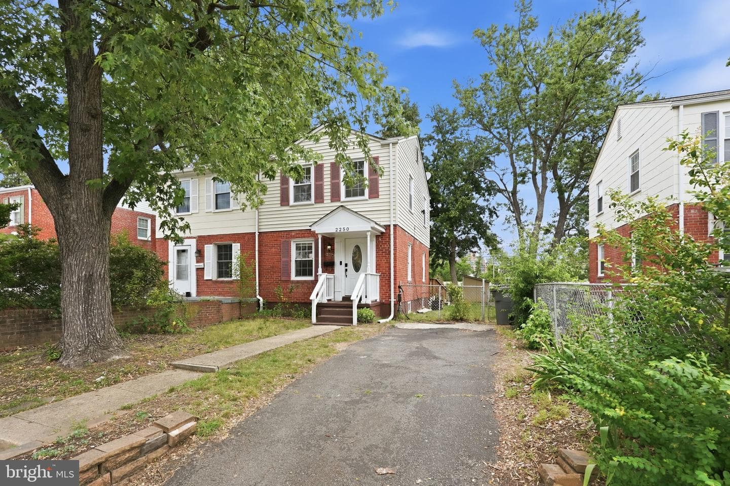 2250 Arlington Terrace photo 23