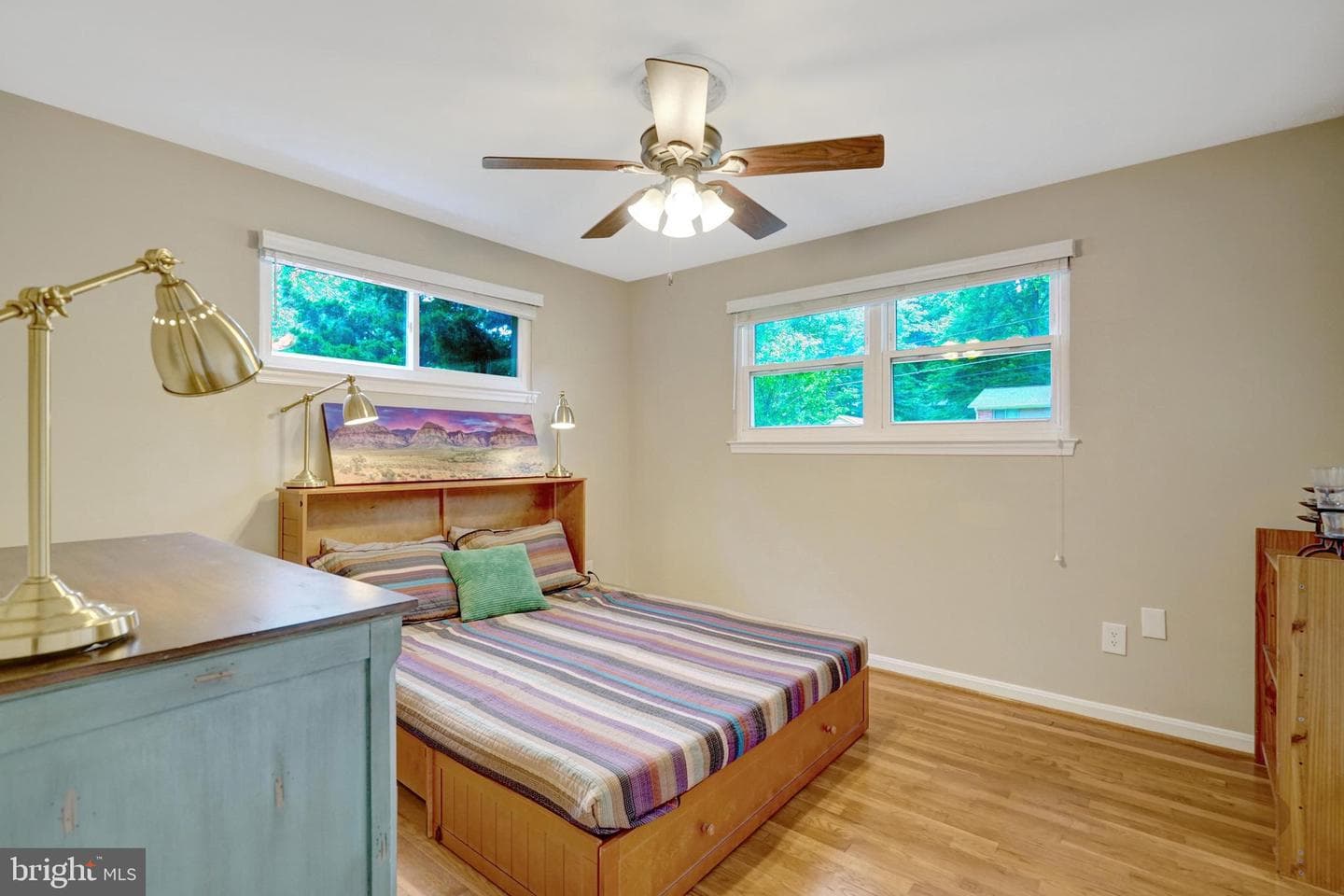 8640 Victoria Road photo 27