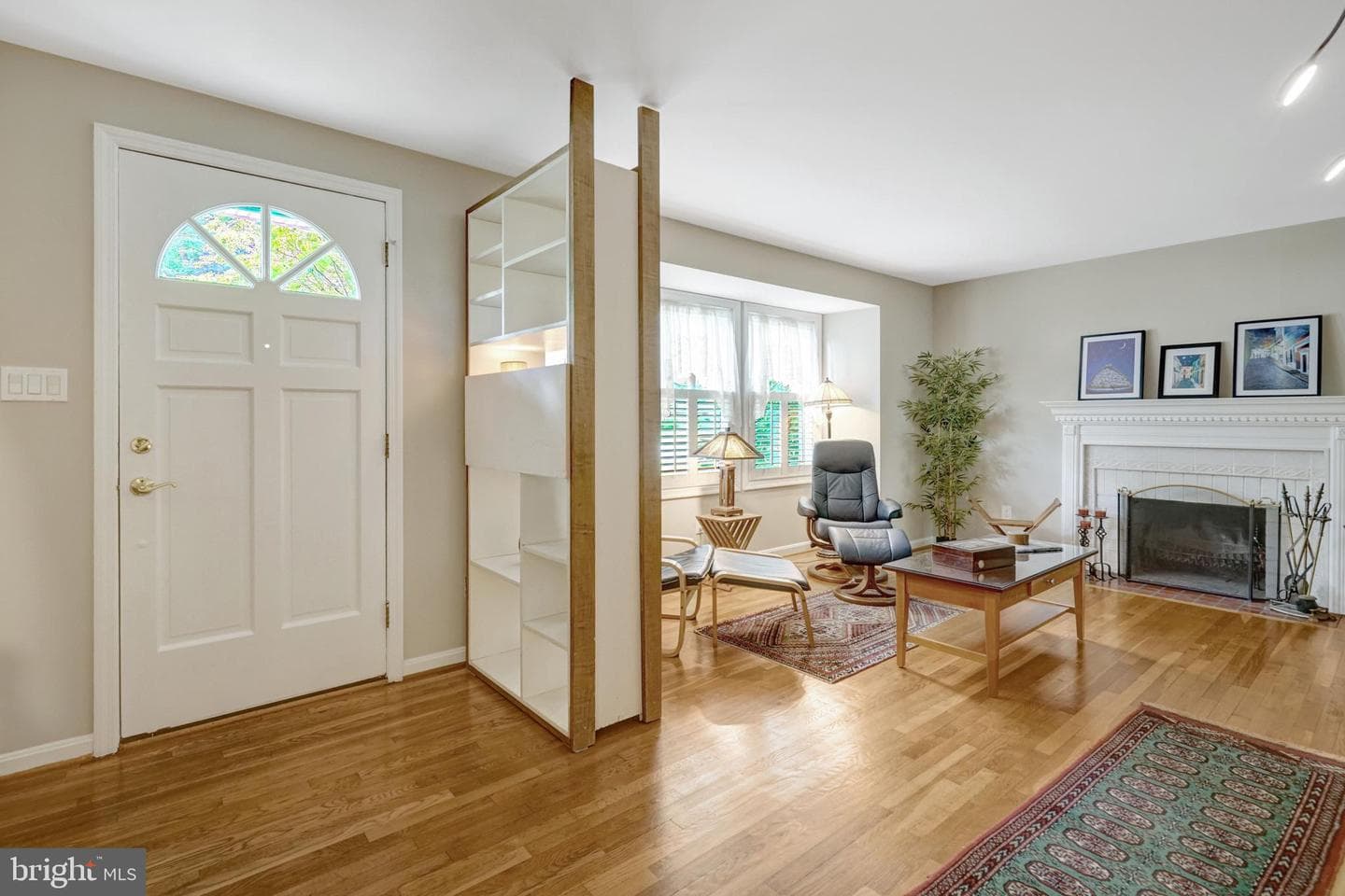 8640 Victoria Road photo 32