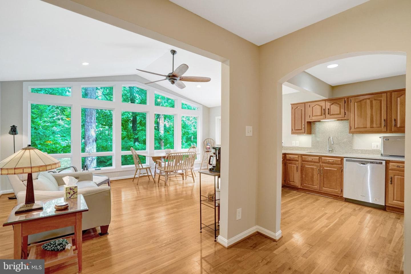 8640 Victoria Road photo 50