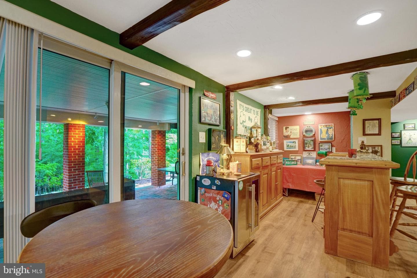 8640 Victoria Road photo 56