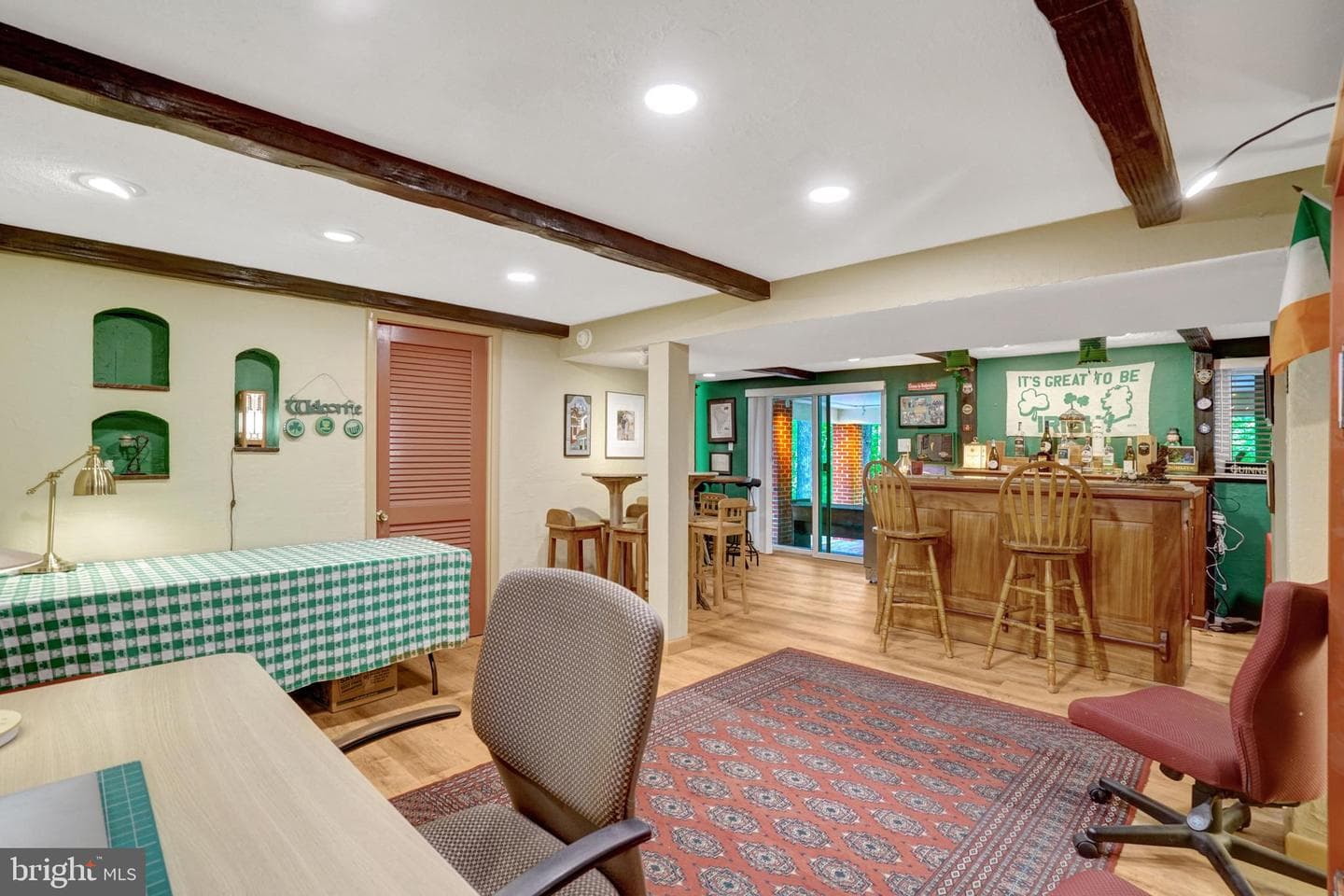 8640 Victoria Road photo 59