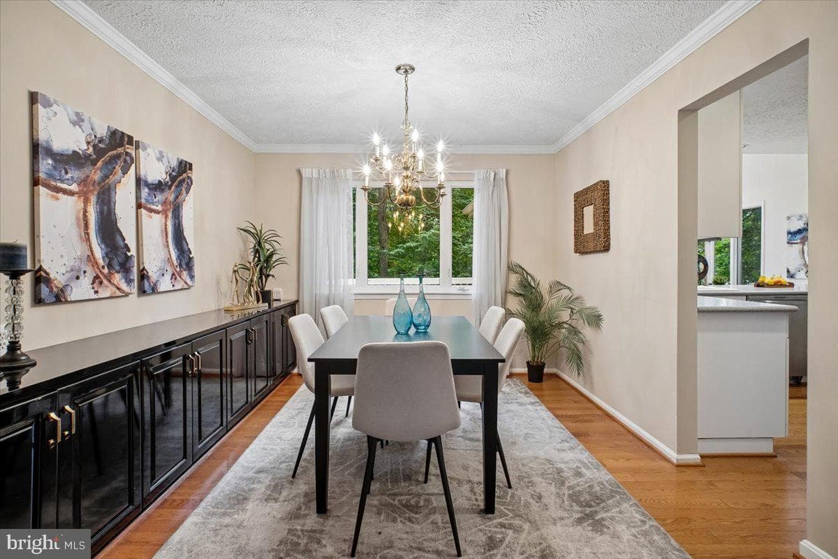 1877 Post Oak Trail photo 7
