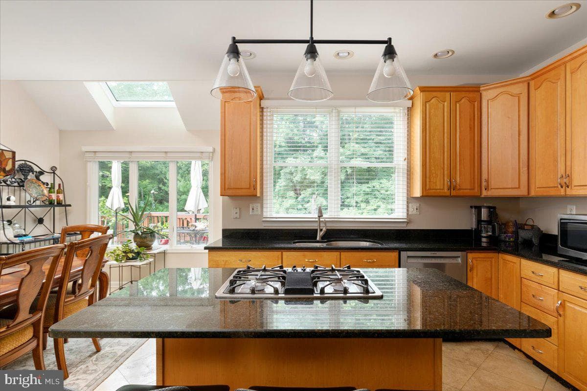 1501 Judd Court photo 9