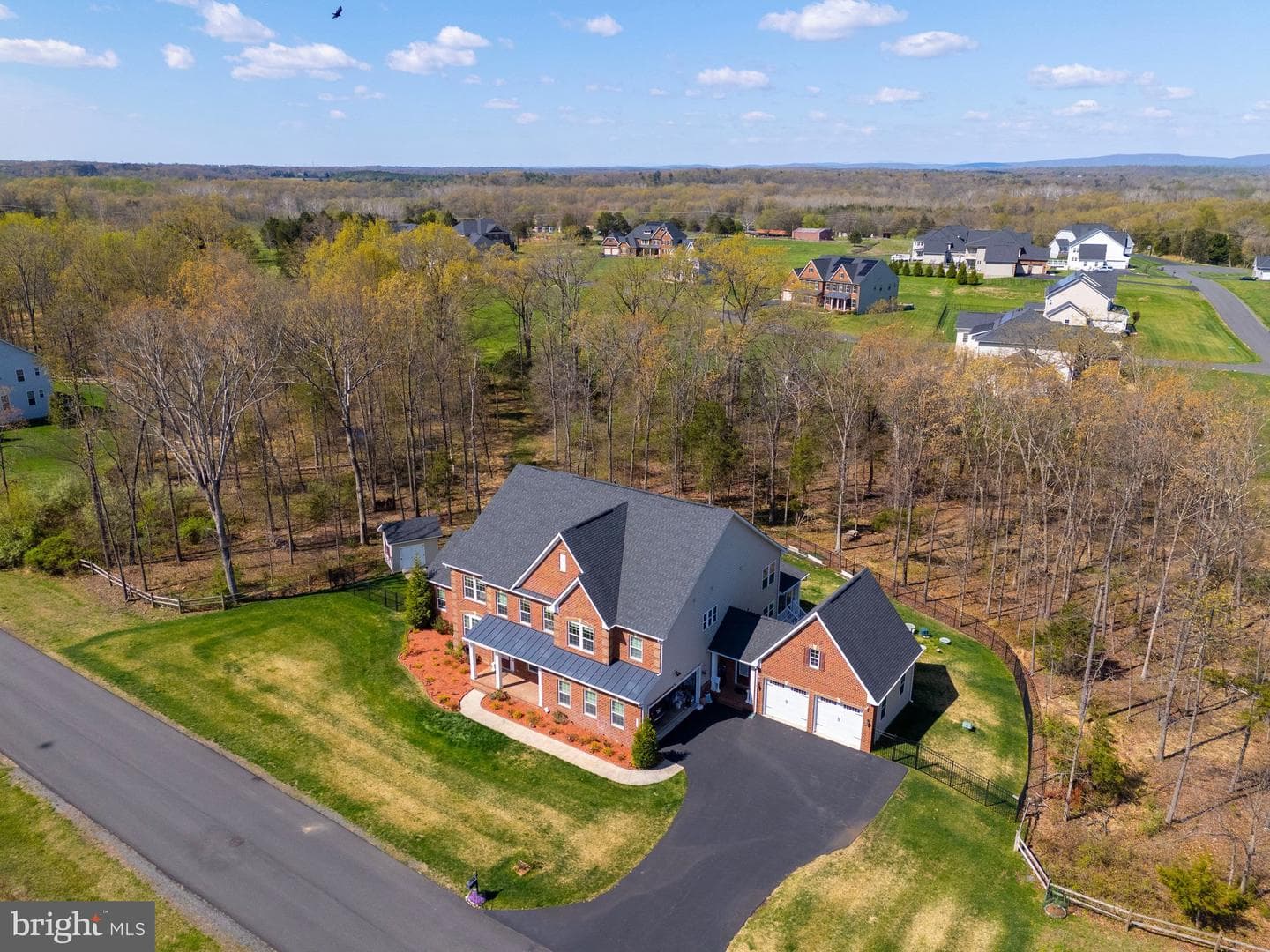 6820 Lilly Belle Court photo 3