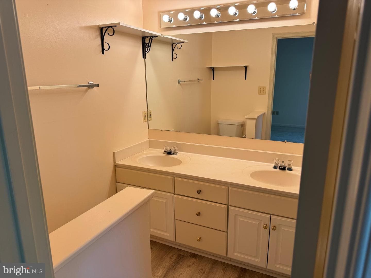12097 Edgemere Circle photo 19