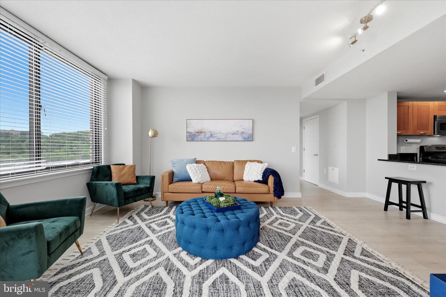 2451 Midtown Avenue #1015 photo 3