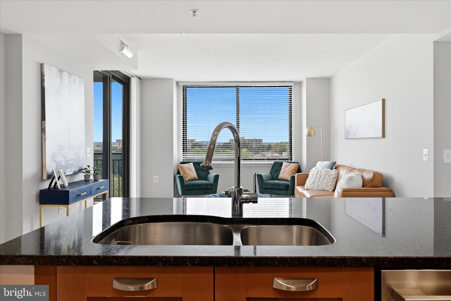 2451 Midtown Avenue #1015 photo 8