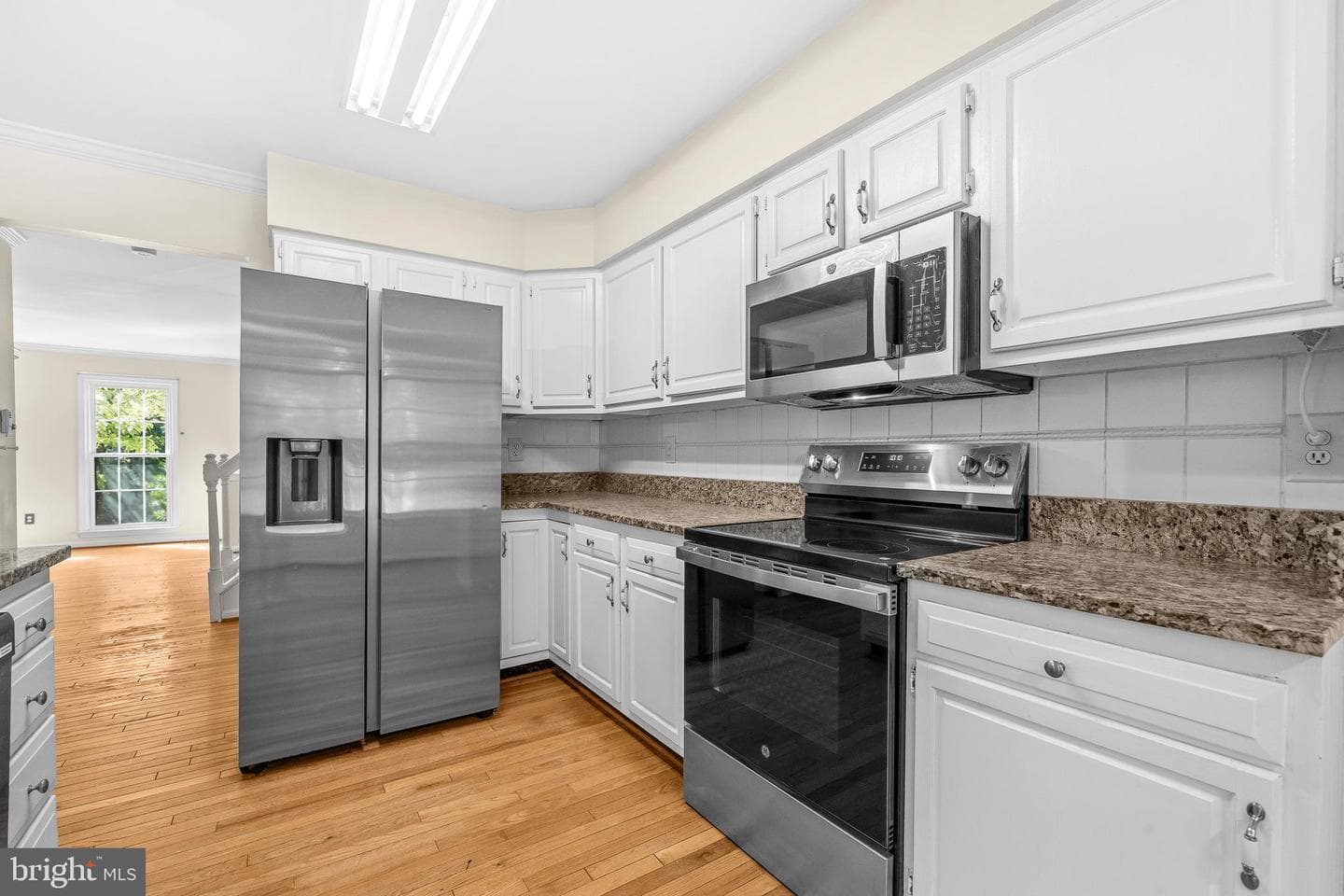 6016 Rockton Court photo 13