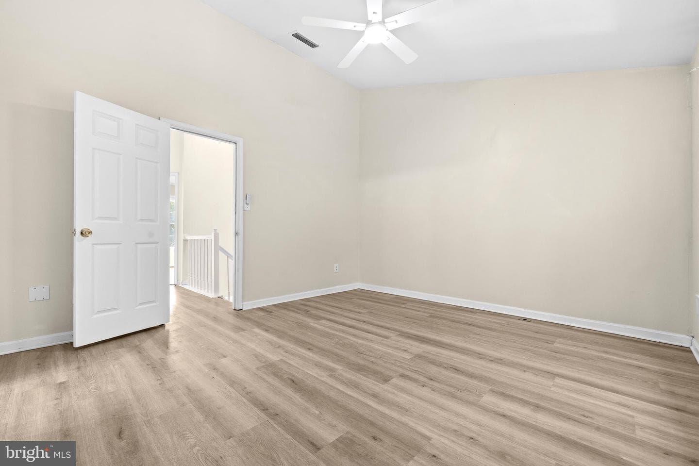 6016 Rockton Court photo 23