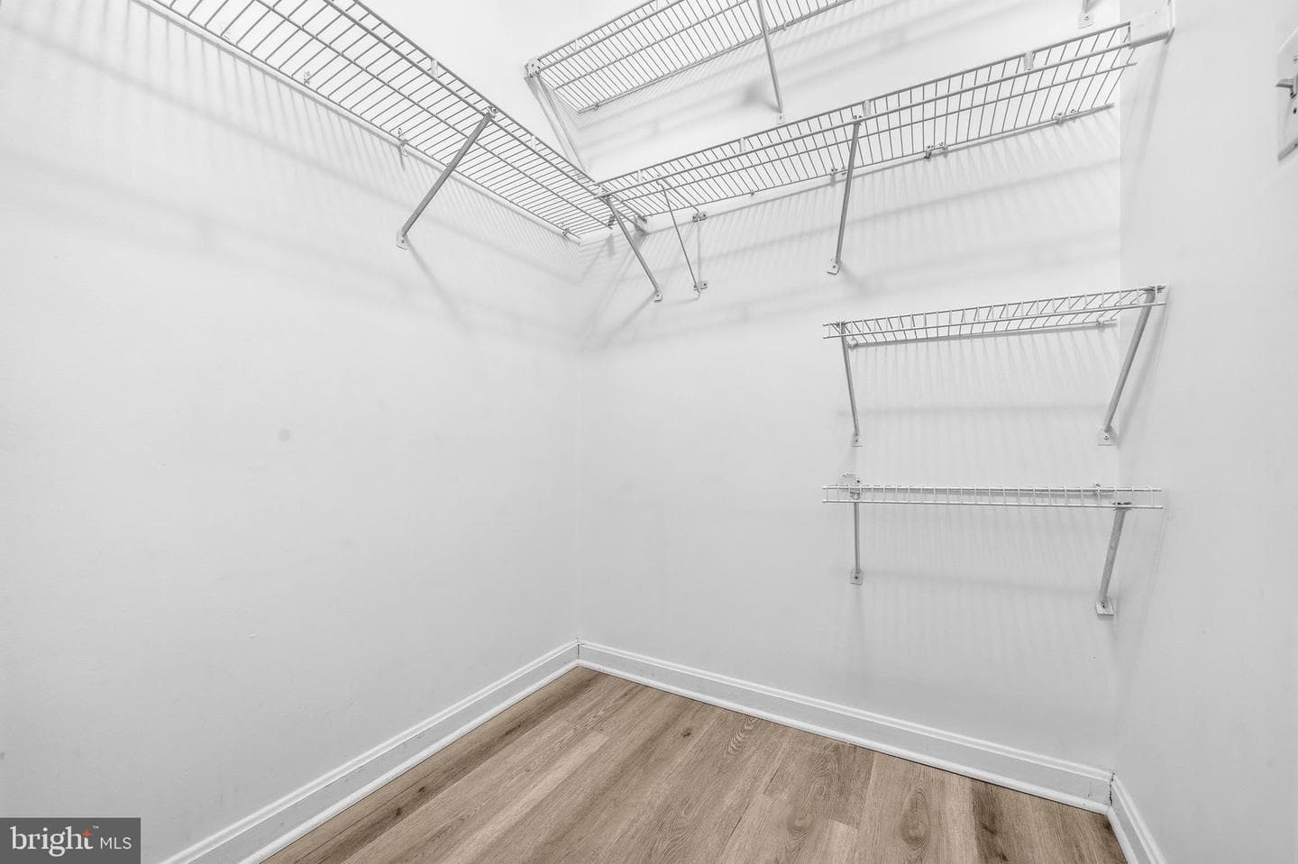 6016 Rockton Court photo 27