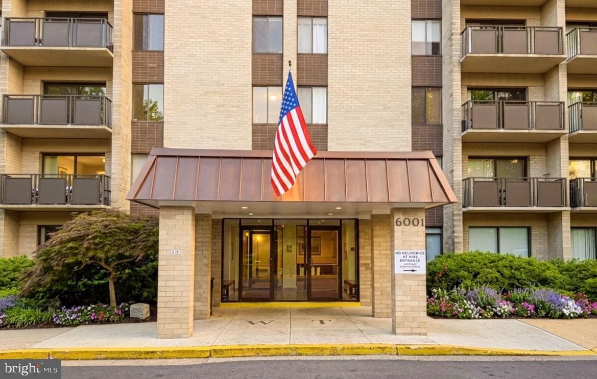 6001 Arlington Boulevard #310, Falls Church