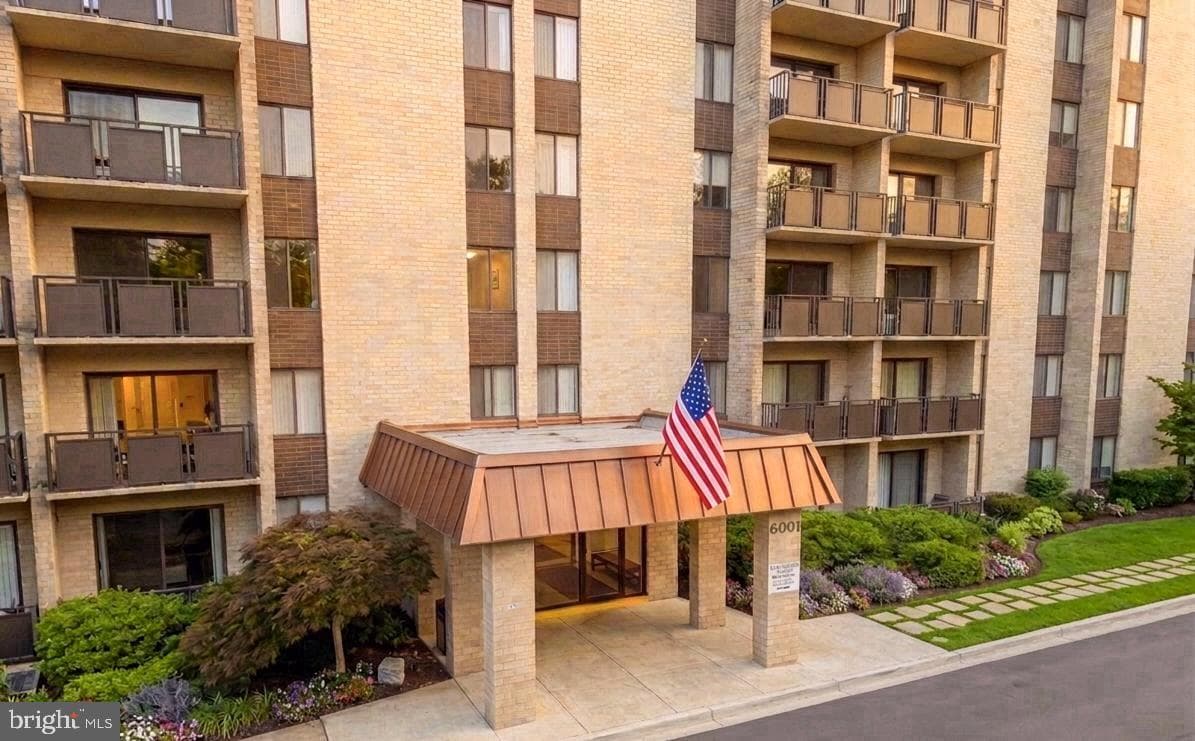 6001 Arlington Boulevard #310, Falls Church