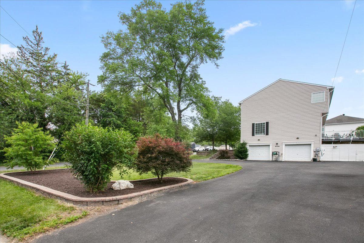 4724 Pole Road photo 48