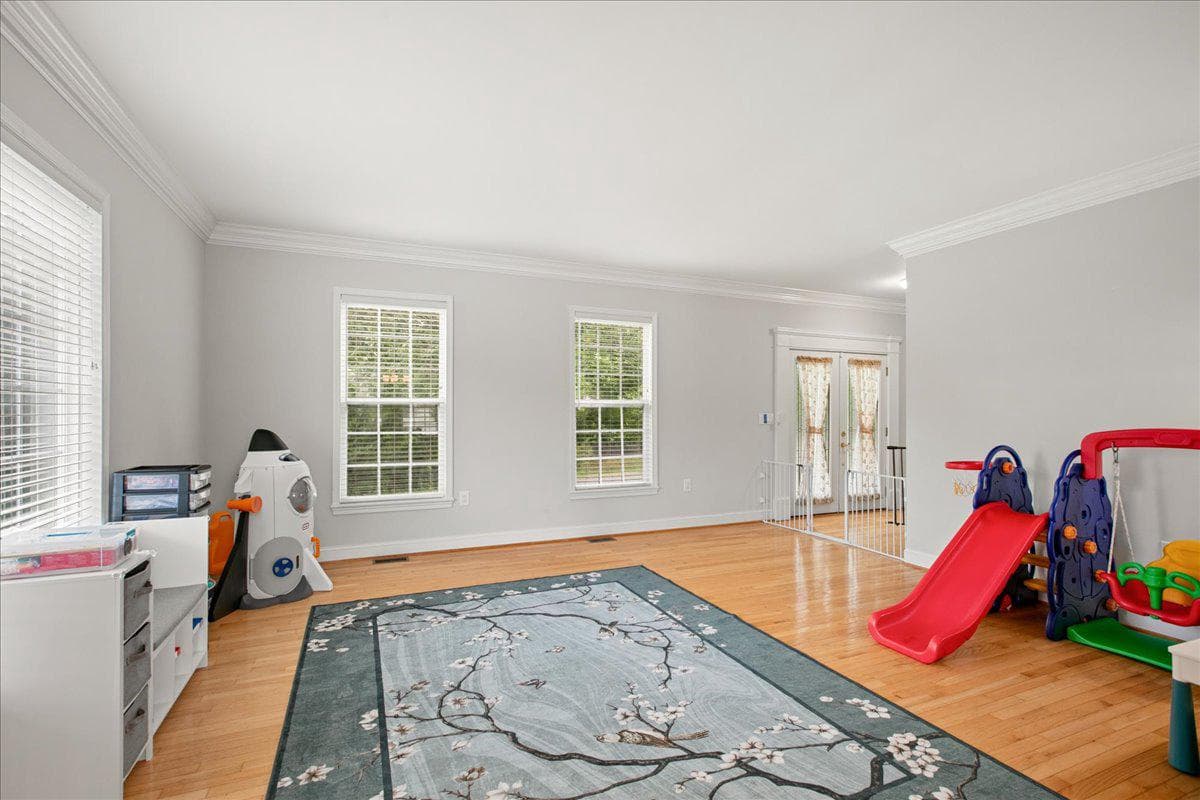 4724 Pole Road photo 5