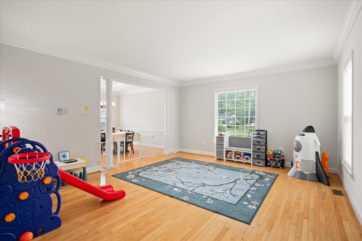 4724 Pole Road photo 6