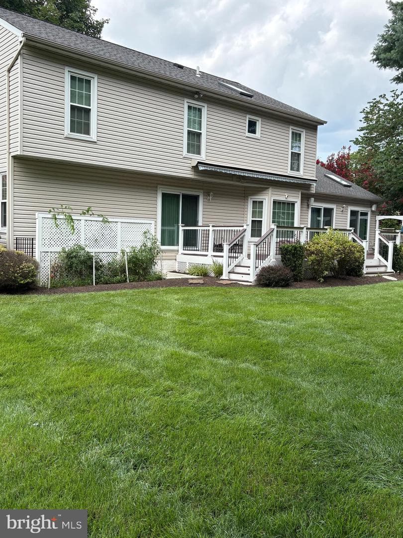 2711 Mustang Drive photo 3