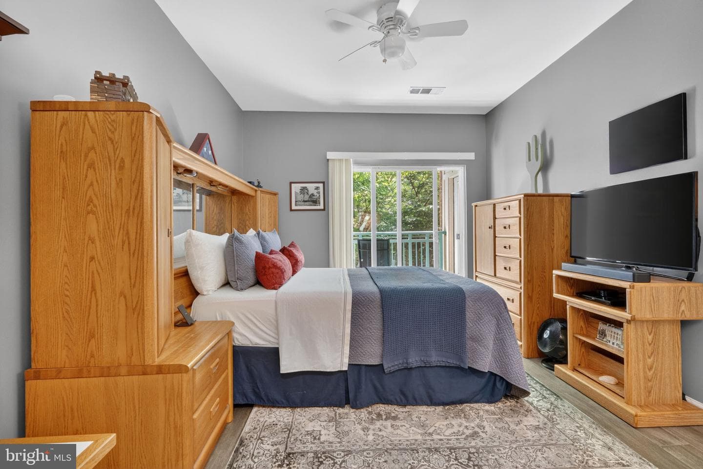 12000 Market Street #266 photo 18