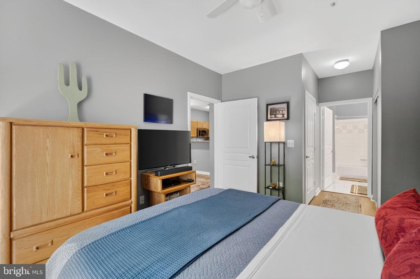 12000 Market Street #266 photo 21