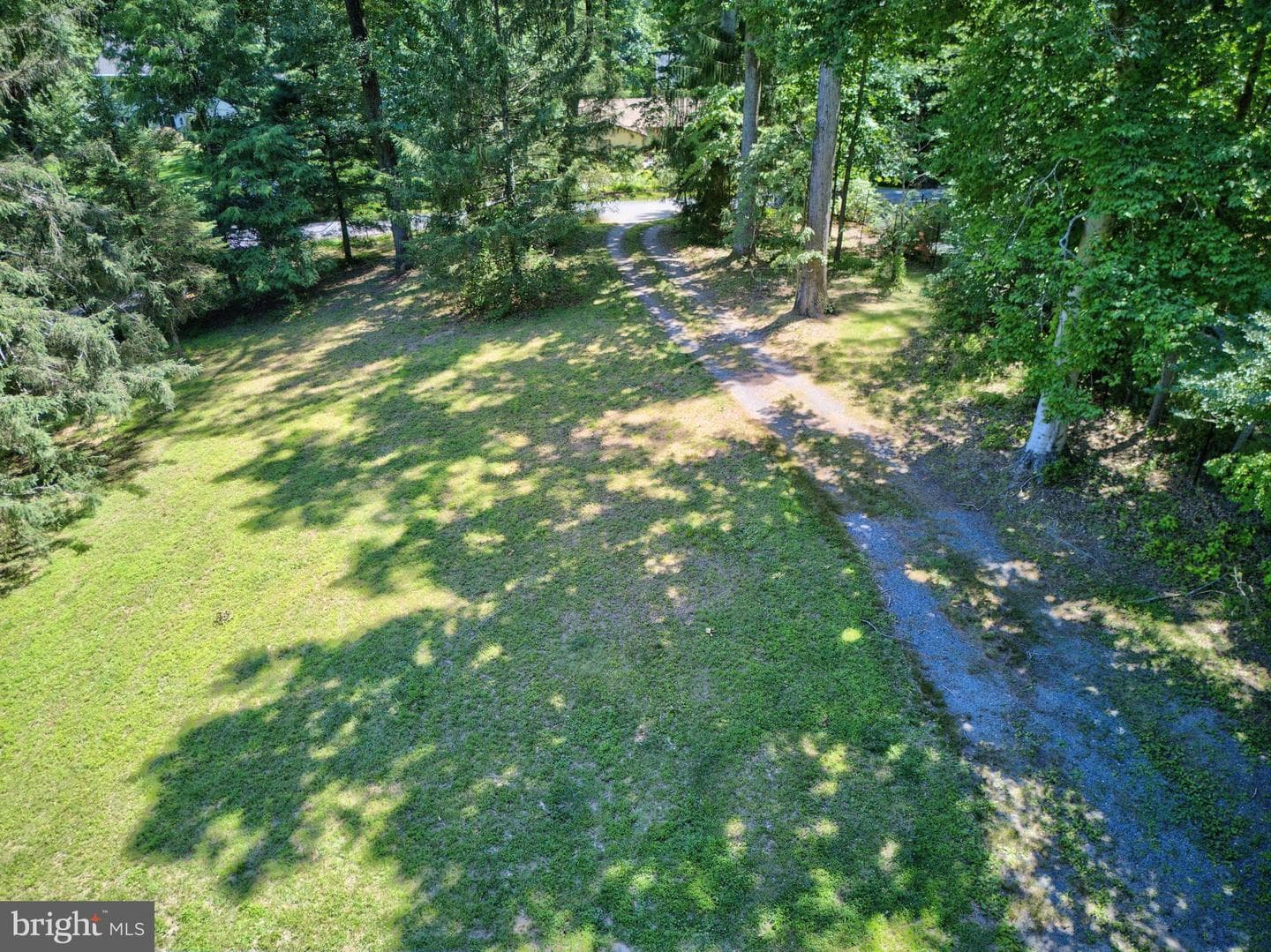9040 Weant Drive photo 2