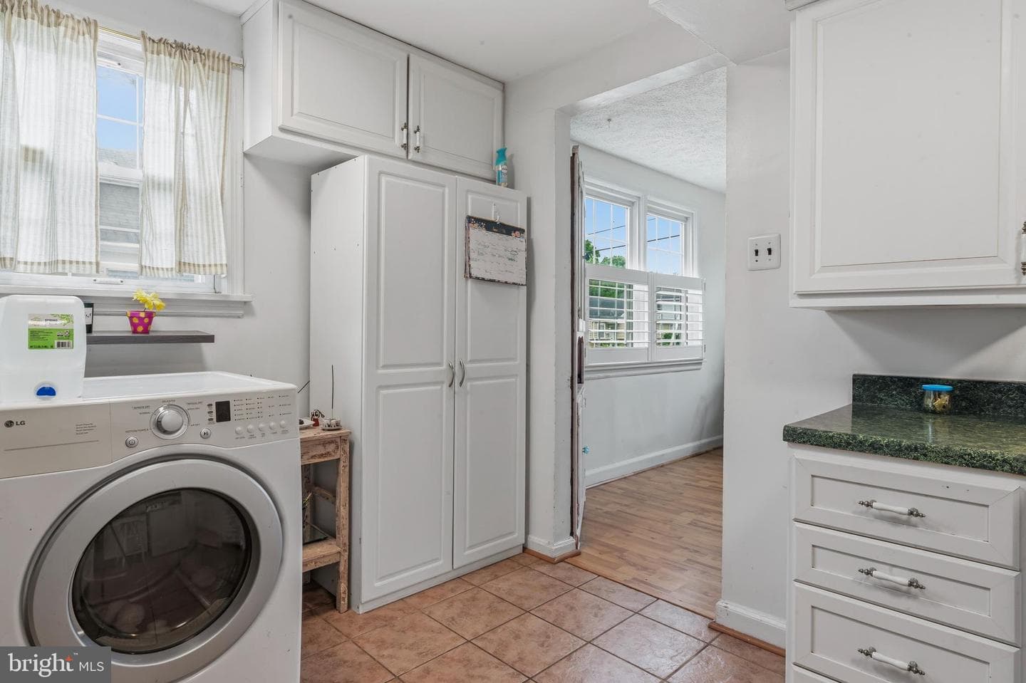 6935 Kenfig Drive photo 13