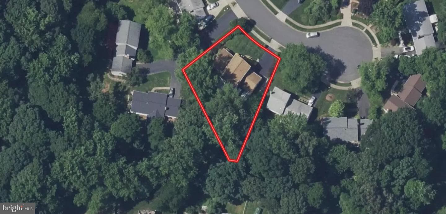 8016 Rockwood Court photo 3