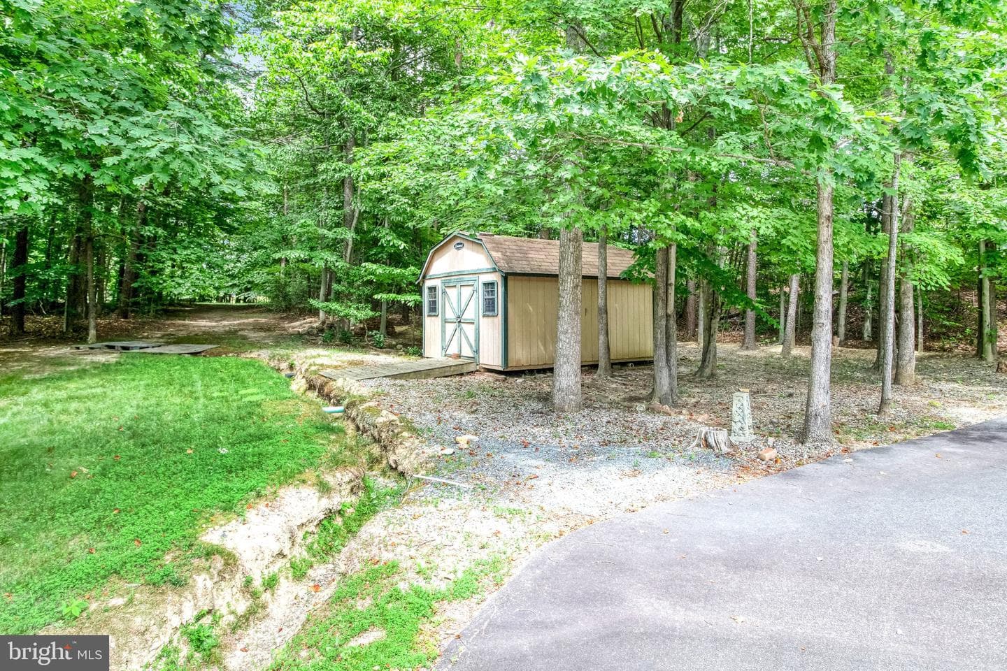 8261 Roseland Drive photo 140