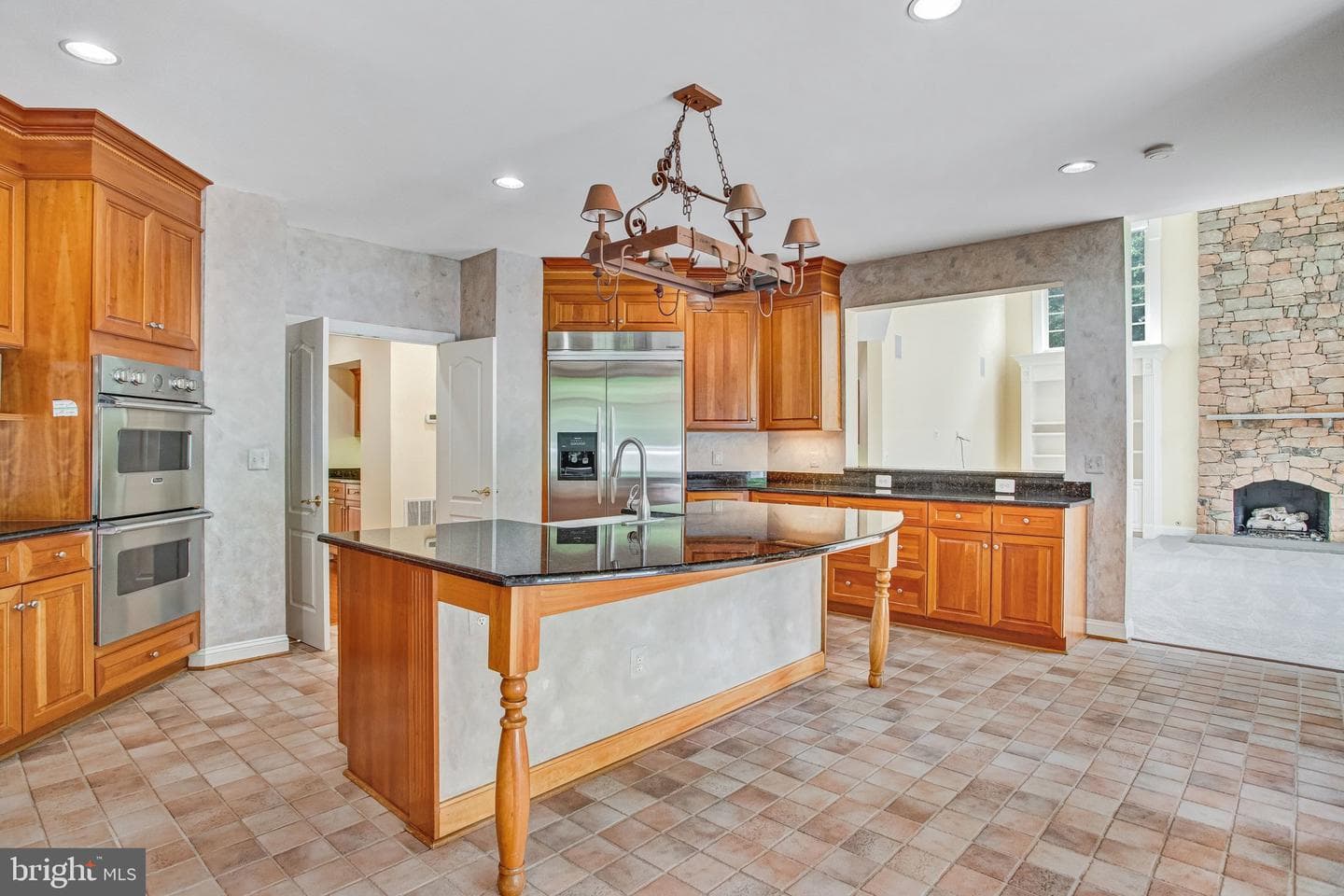 8261 Roseland Drive photo 29