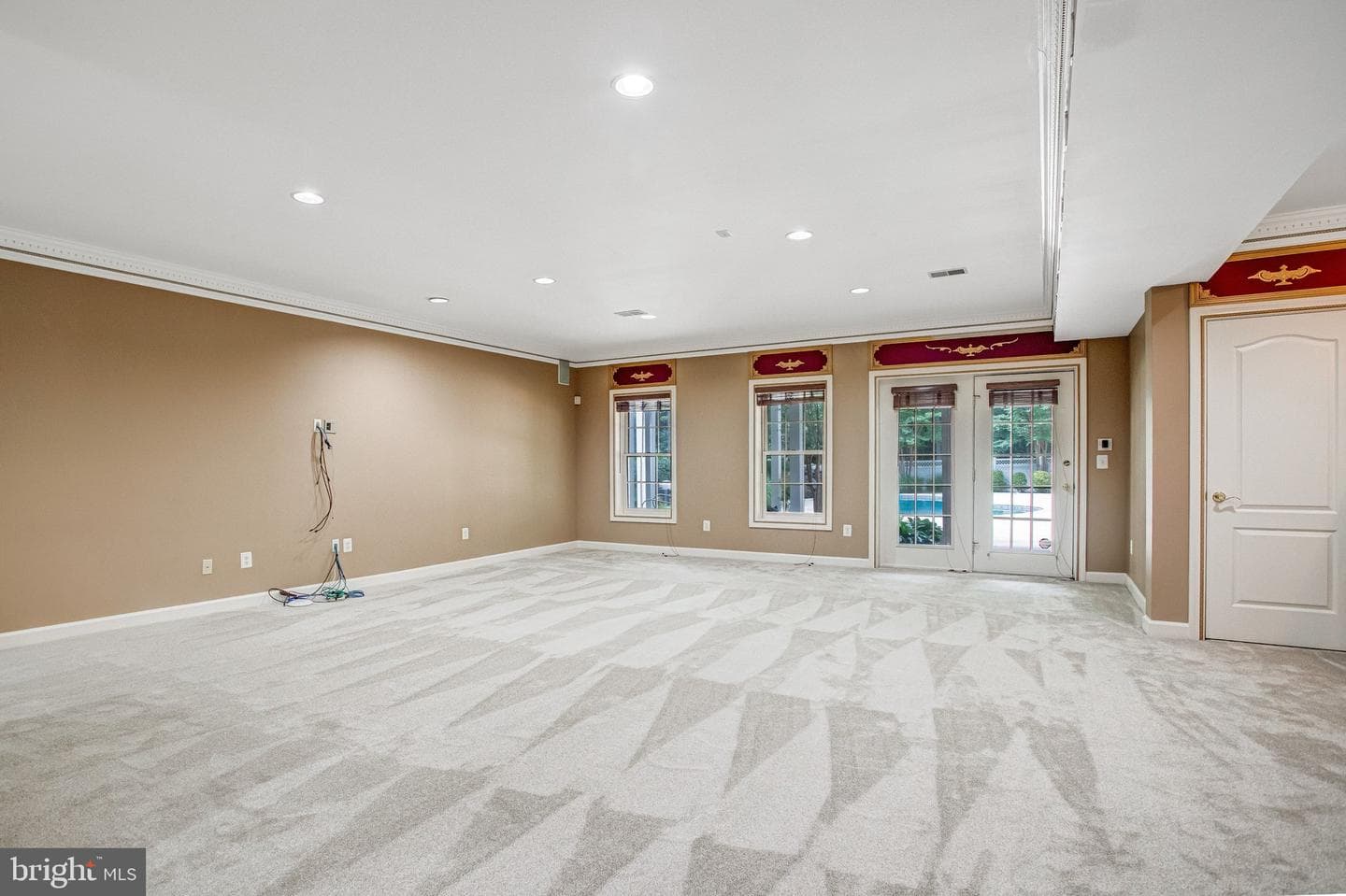 8261 Roseland Drive photo 75