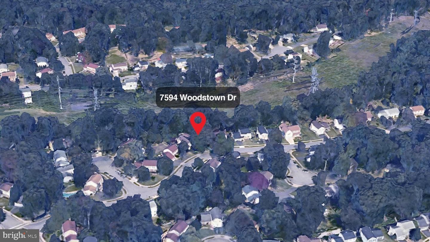 7594 Woodstown Drive photo 3