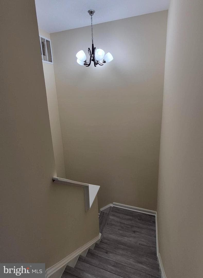7106 Snug Harbor Court photo 18