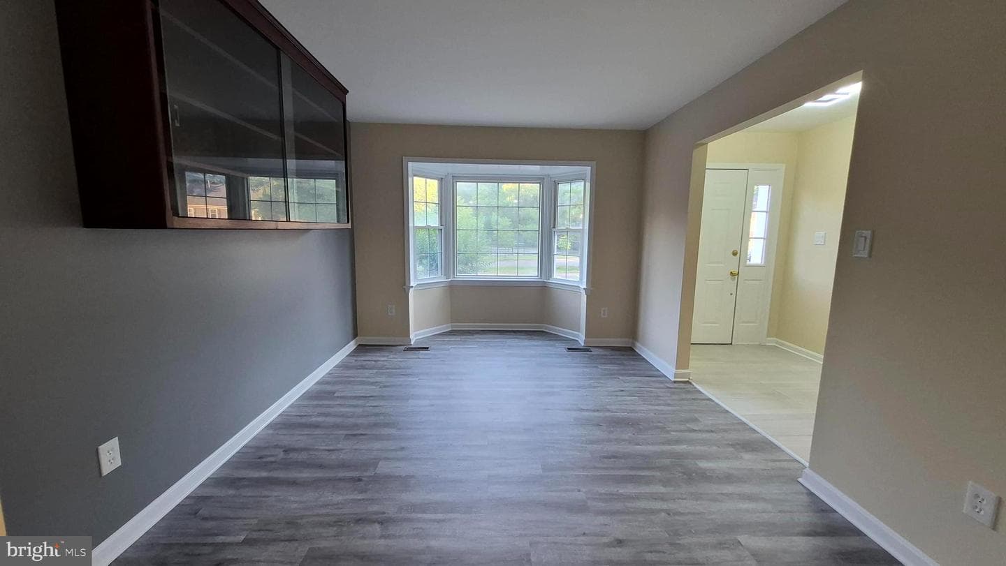 7106 Snug Harbor Court photo 5