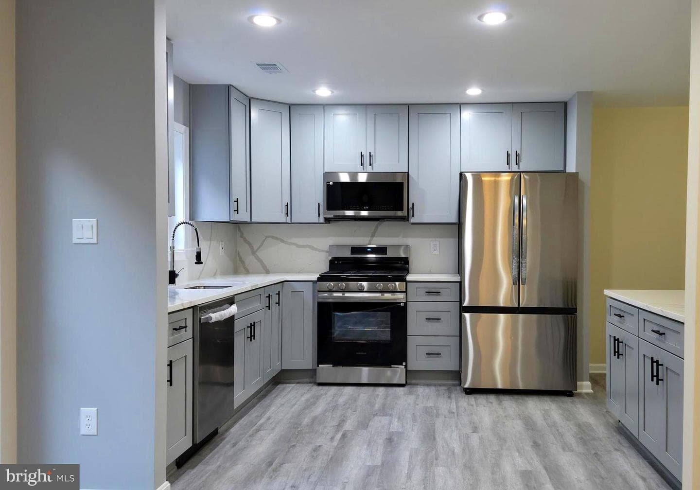 7106 Snug Harbor Court photo 9