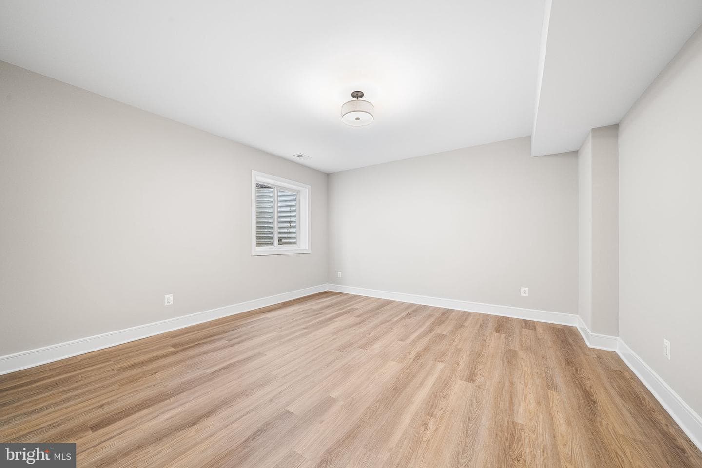 2300 Meridian Street photo 38