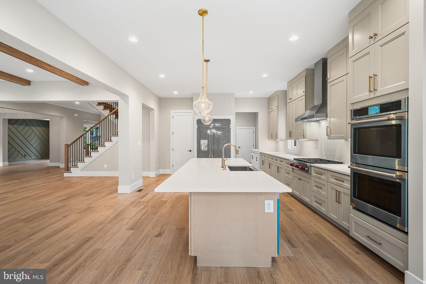 2300 Meridian Street photo 5