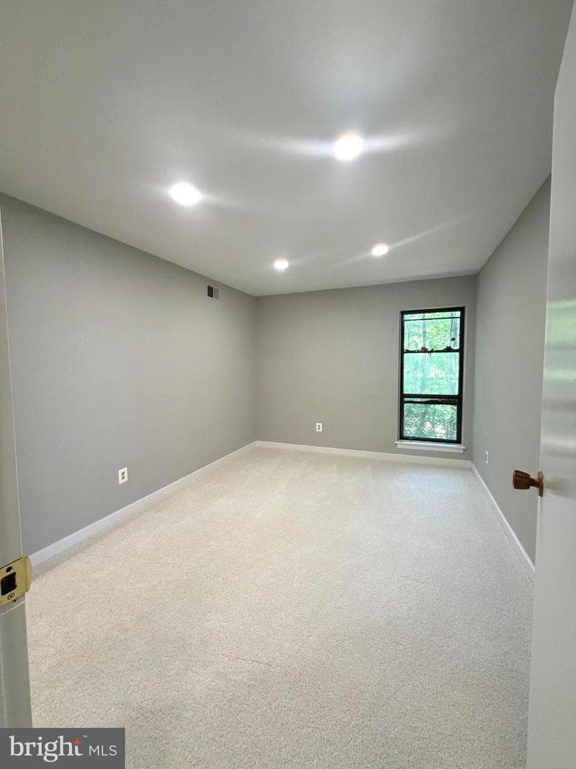 5816 Royal Ridge Drive #p photo 20