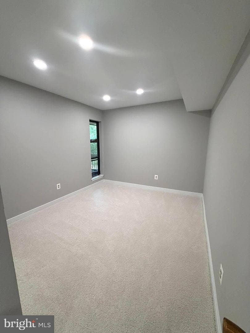 5816 Royal Ridge Drive #p photo 23