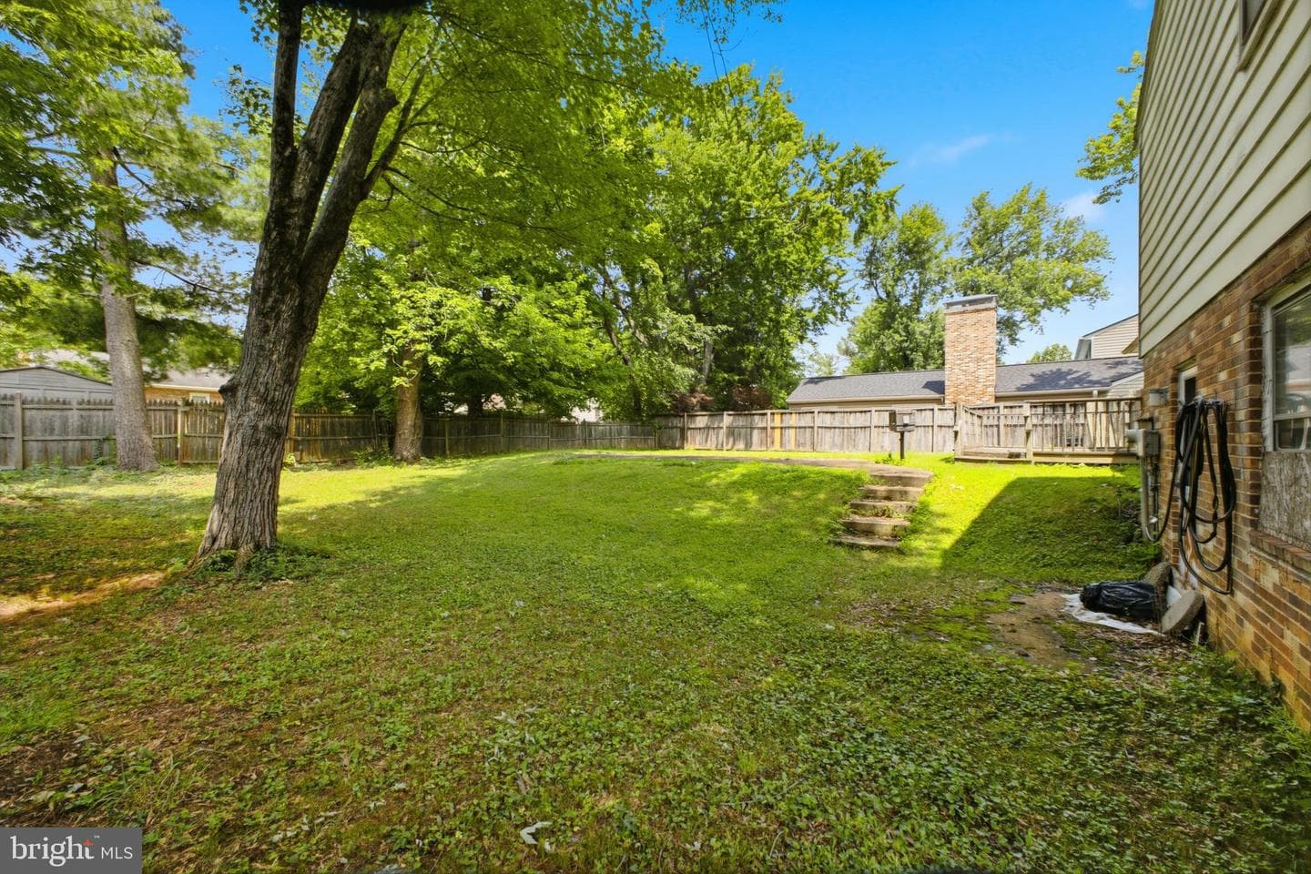 1558 Mary Ellen Court photo 29