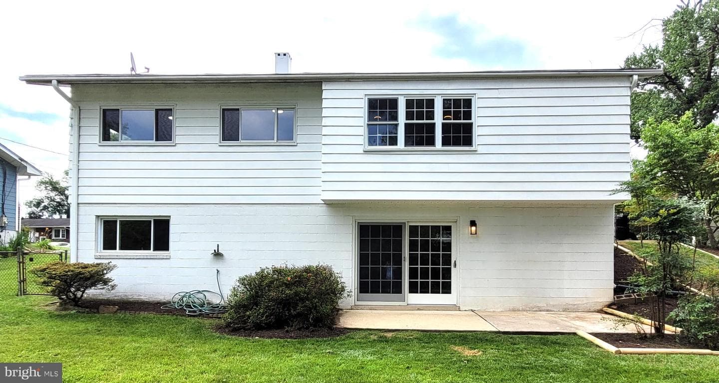7706 Arlen Street, Annandale
